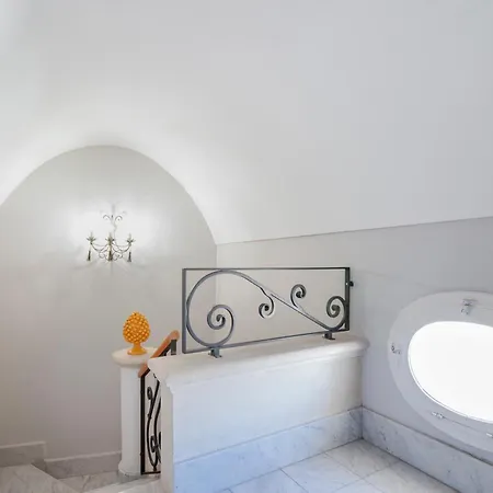 The Golden Hour, Luxury With A Panoramic View Appartement