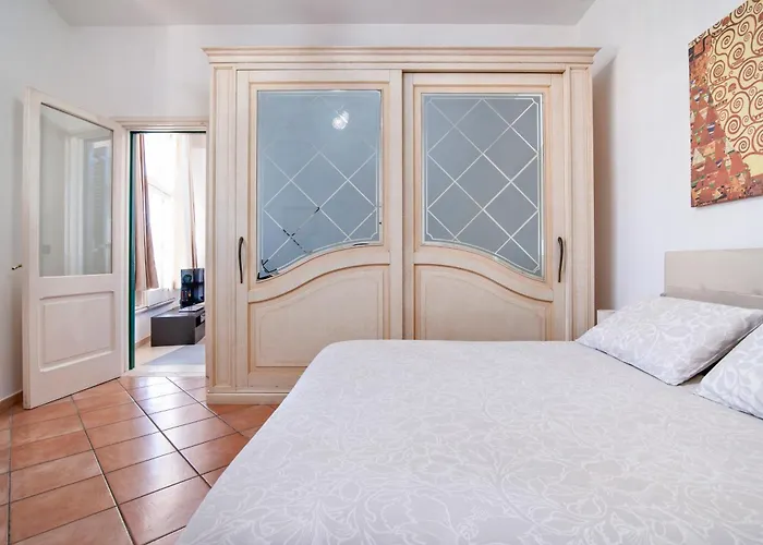 The Golden Hour, Luxury With A Panoramic View